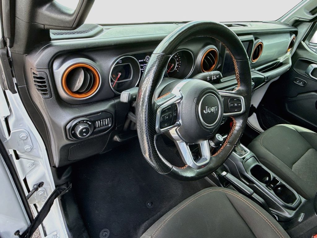 Used 2021 Jeep Gladiator - photo 38