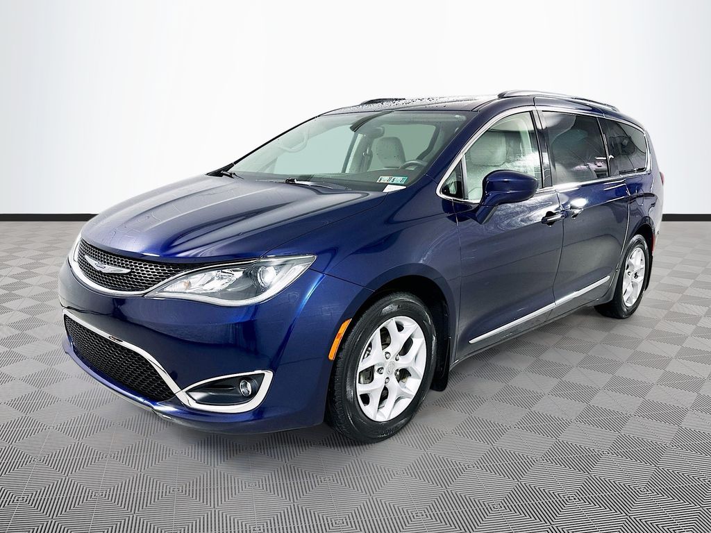 Used 2017 Chrysler Pacifica - photo 5