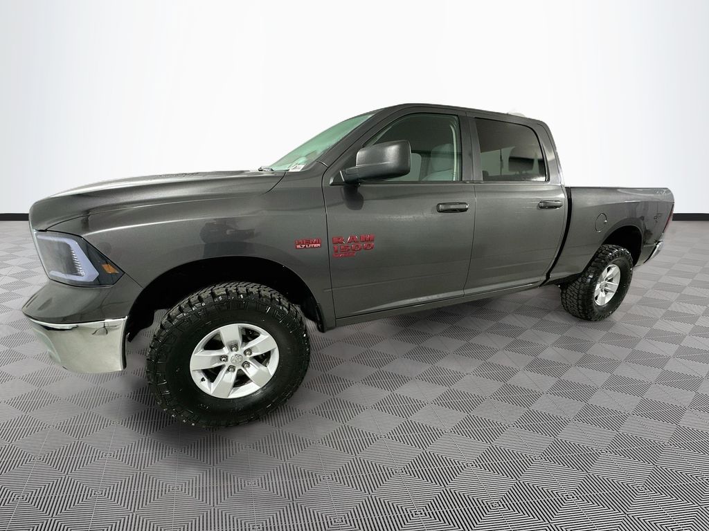 Used 2019 Ram 1500 SLT Crew Cab - photo 4
