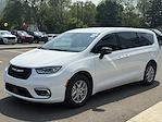 Used 2025 Chrysler Pacifica Select Minivan for sale #3S192 - photo 5