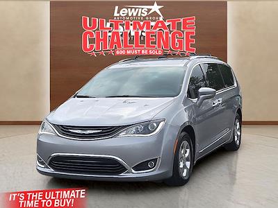 Used 2019 Chrysler Pacifica - photo 1