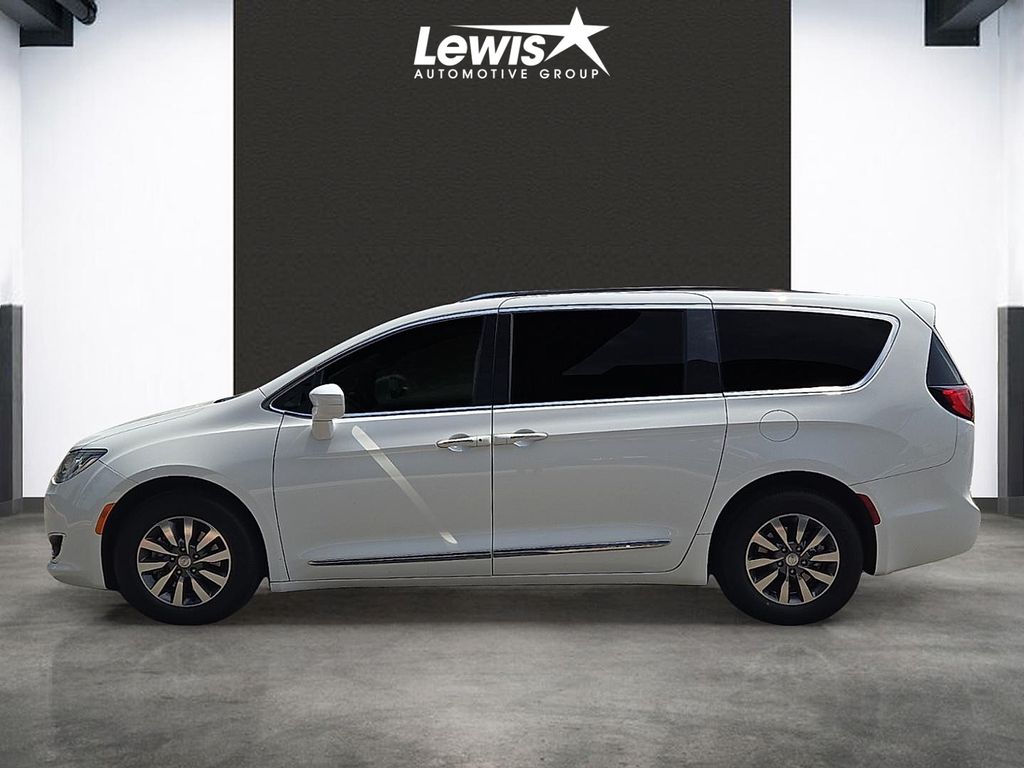 Used 2019 Chrysler Pacifica - photo 2