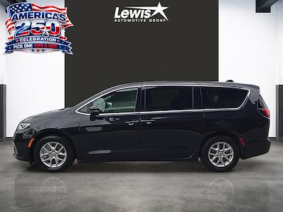 2023 Chrysler Pacifica FWD Minivan for sale #PR625370 - photo 2
