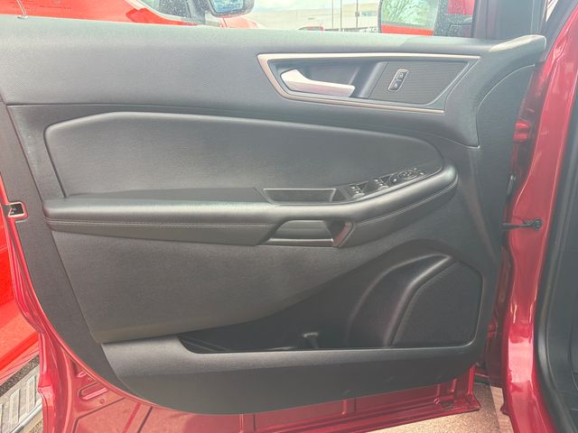 Used 2024 Ford Edge - photo 11