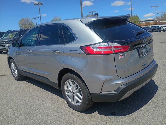 Used 2024 Ford Edge - photo 2