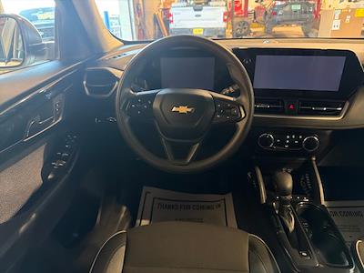 Used 2024 Chevrolet Trailblazer - photo 1