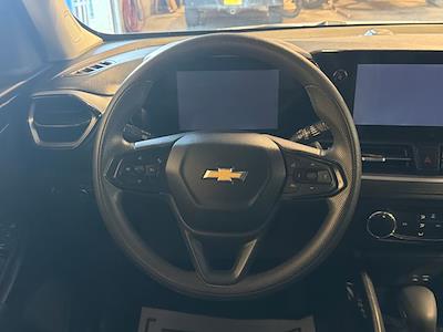 Used 2024 Chevrolet Trailblazer - photo 1