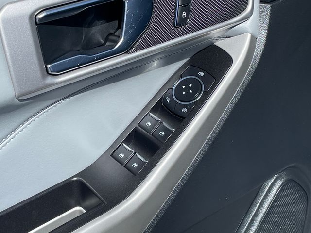 Used 2022 Ford Explorer - photo 13