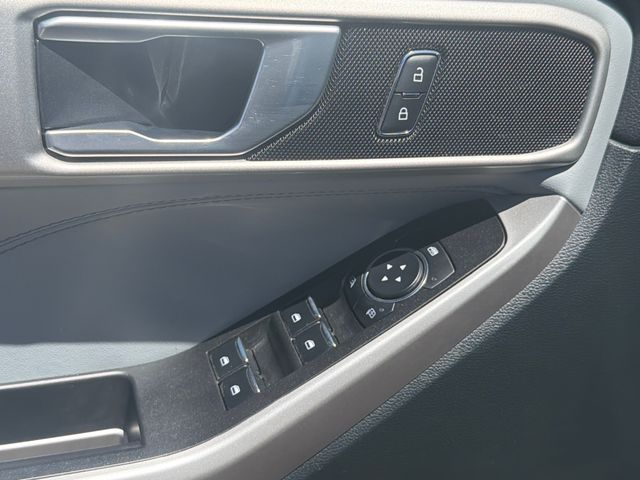 Used 2023 Ford Explorer - photo 5