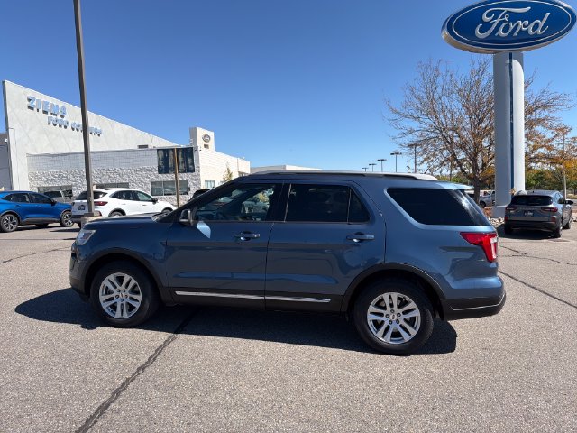 Used 2019 Ford Explorer - photo 2