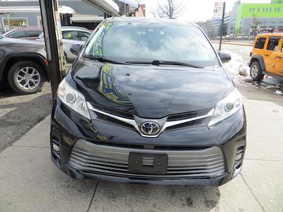Used 2020 Toyota Sienna - photo 1