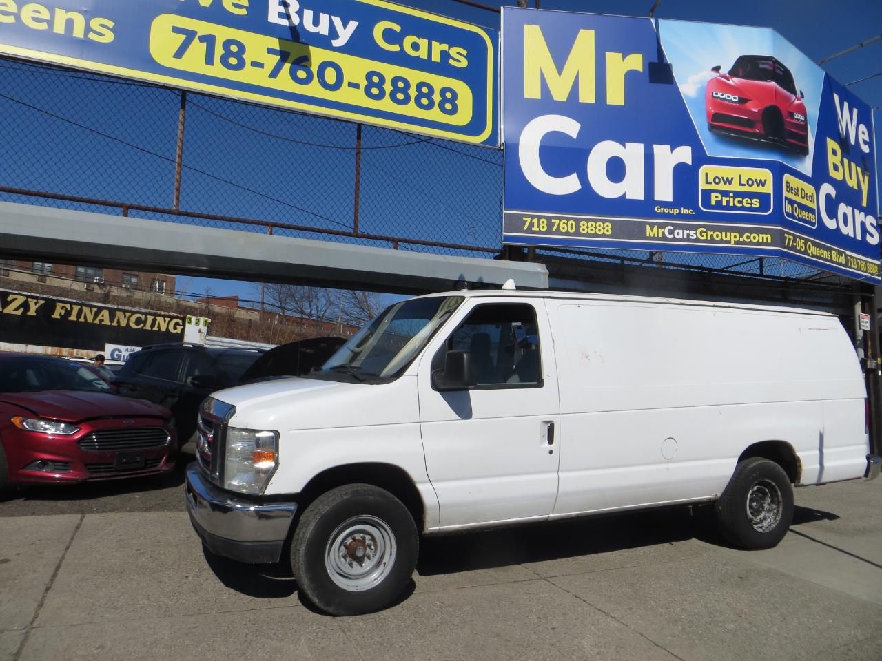 Used 2014 Ford E-350 - photo 1