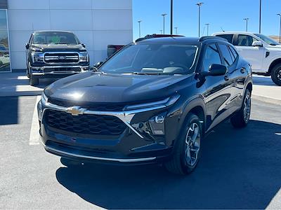 Used 2024 Chevrolet Trax - photo 1