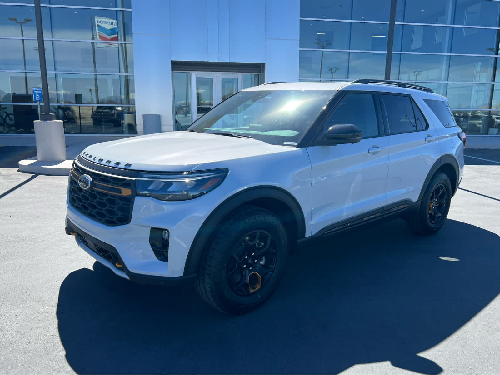New 2026 Ford Explorer - photo 2
