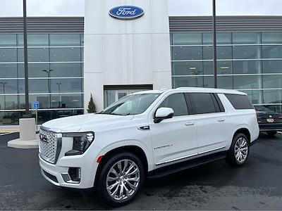Used 2022 GMC Yukon XL - photo 1