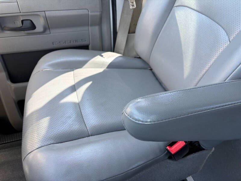 Used 2011 Ford E-250 - photo 13