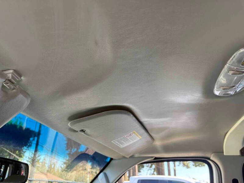 Used 2011 Ford E-250 - photo 16