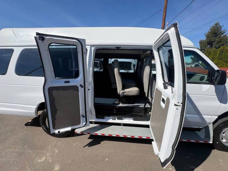 Used 2011 Ford E-250 - photo 17