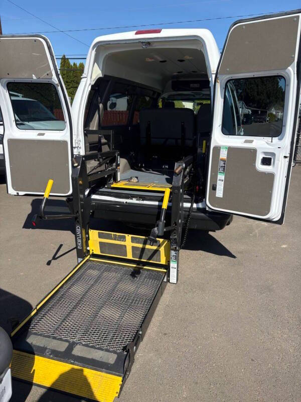 Used 2011 Ford E-250 - photo 21