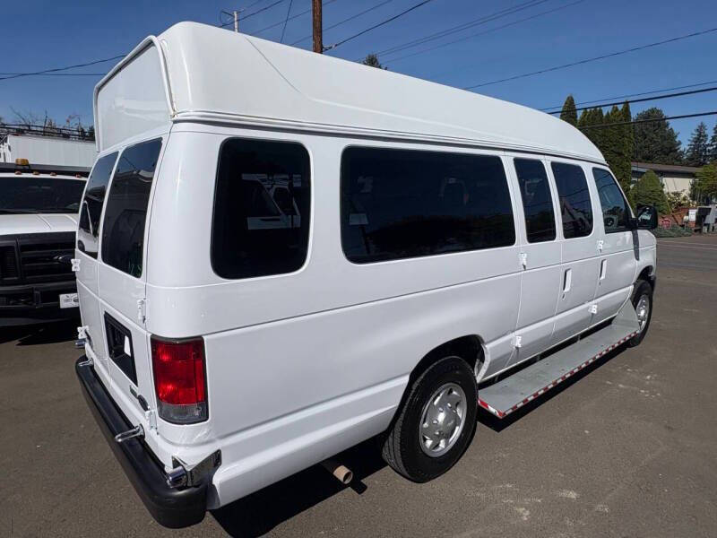 Used 2011 Ford E-250 - photo 6