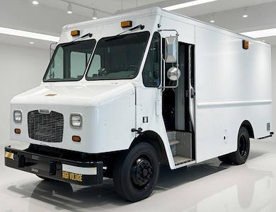 Used 2011 Freightliner MT 45 - photo 1