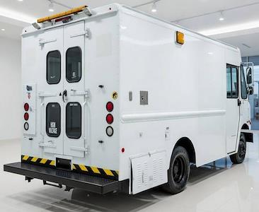 Used 2011 Freightliner MT 45 - photo 1