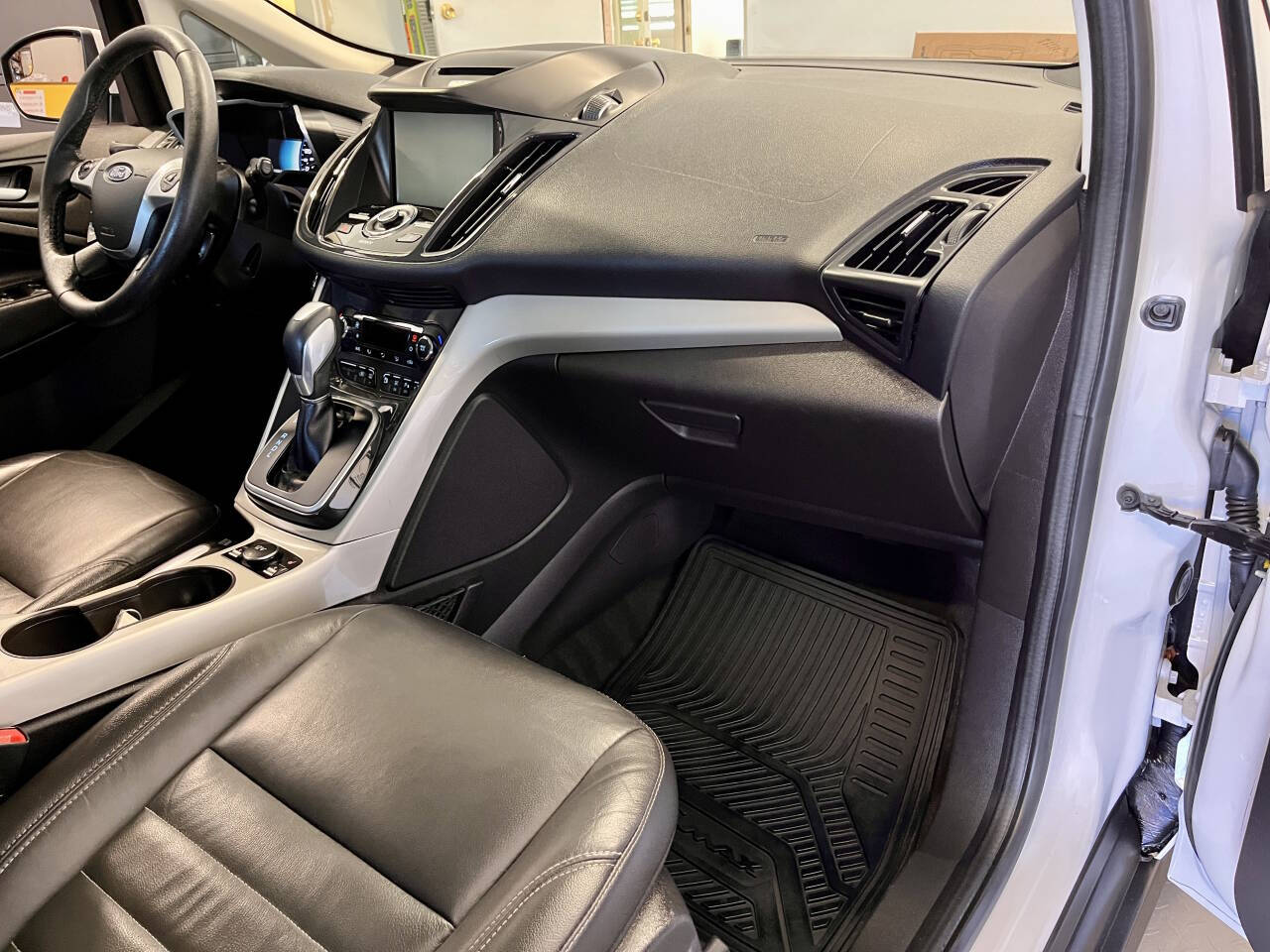 Used 2015 Ford C-Max - photo 5