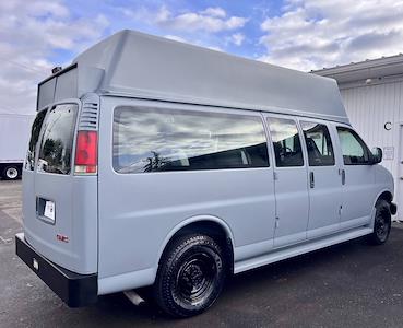 Used 2002 GMC Savana 3500 Mobility for sale #1GJHG39F821199375 - photo 2