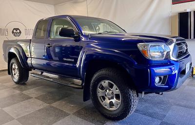 Used 2015 Toyota Tacoma - photo 1
