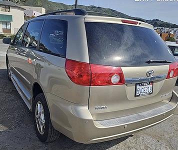 Used 2006 Toyota Sienna - photo 1
