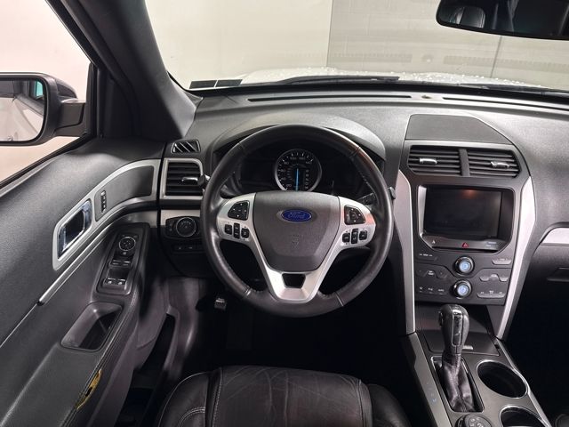 Used 2013 Ford Explorer - photo 29