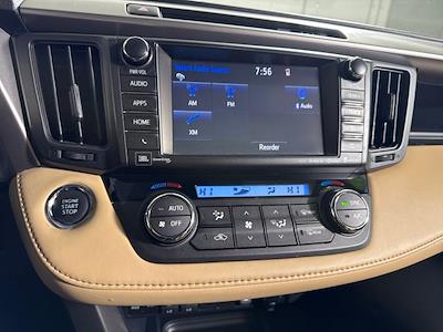 Used 2018 Toyota RAV4 - photo 1