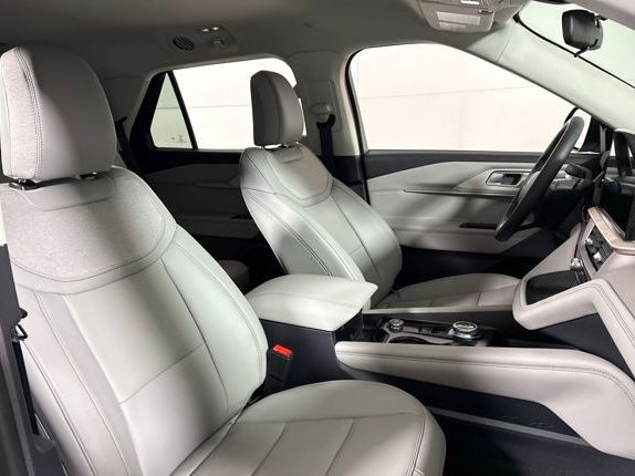 New 2026 Ford Explorer - photo 14