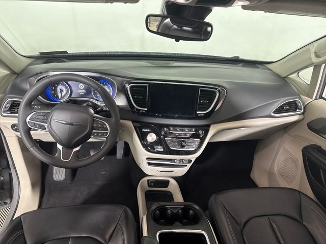 Used 2023 Chrysler Pacifica - photo 19