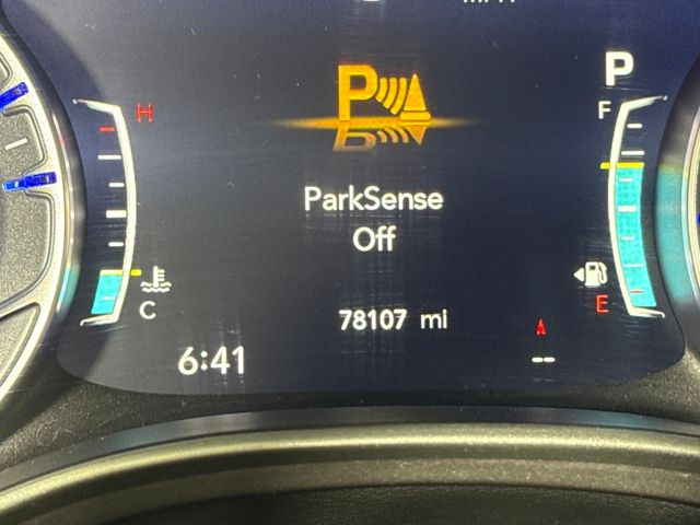 Used 2023 Chrysler Pacifica - photo 37