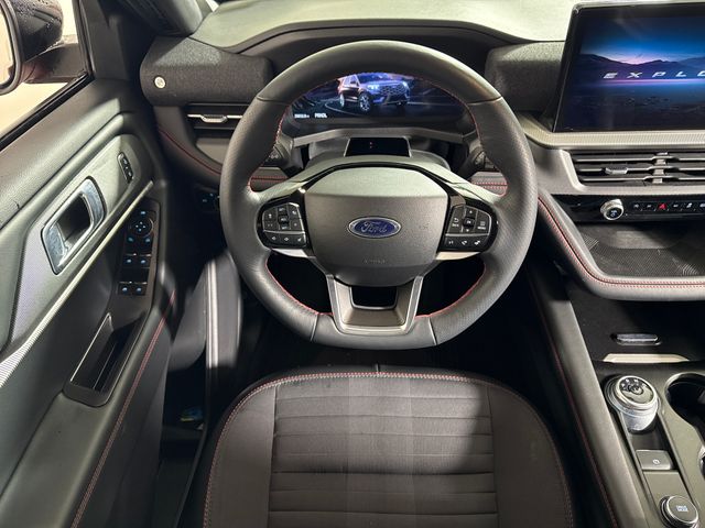 Used 2025 Ford Explorer - photo 24