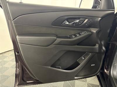 Used 2021 Chevrolet Traverse - photo 1