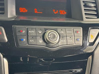 Used 2015 Nissan Pathfinder - photo 1