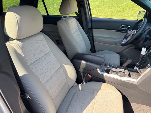 Used 2015 Ford Explorer - photo 9