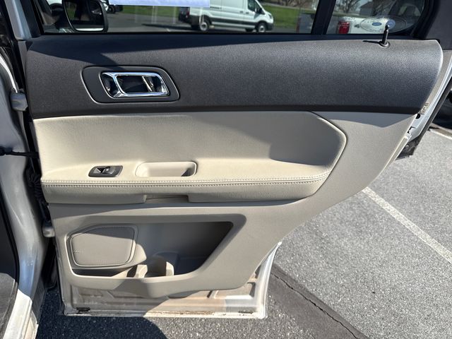 Used 2015 Ford Explorer - photo 12