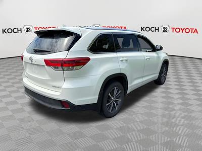 2017 Toyota Highlander AWD SUV for sale #T65951A - photo 2