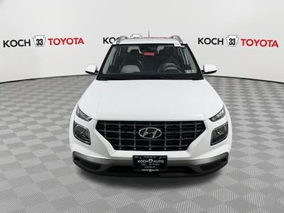 Used 2025 Hyundai Venue - photo 1