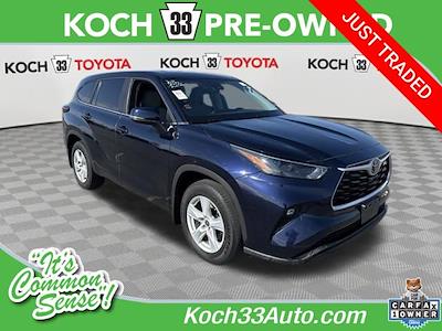Used 2023 Toyota Highlander - photo 1