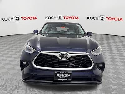 Used 2023 Toyota Highlander - photo 1