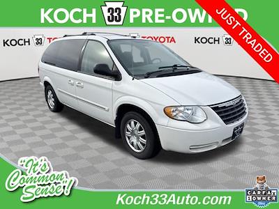 Used 2005 Chrysler Town and Country - photo 1