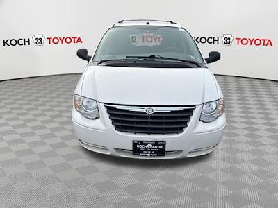 Used 2005 Chrysler Town and Country - photo 1