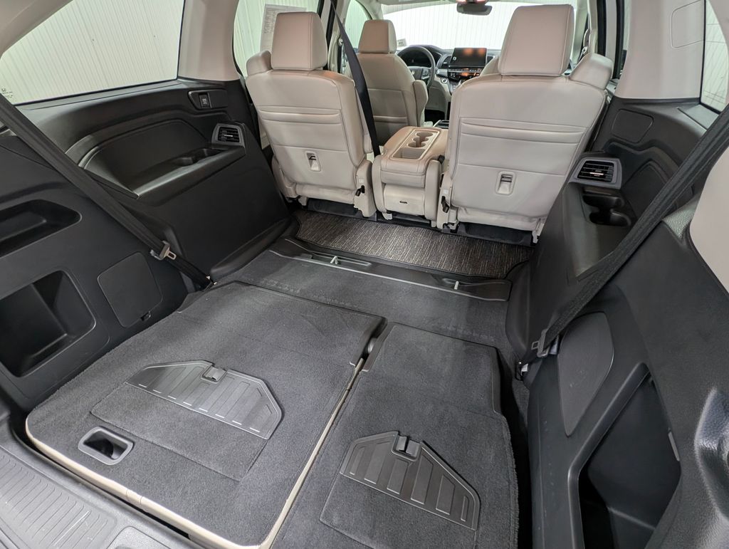 Used 2025 Honda Odyssey - photo 23