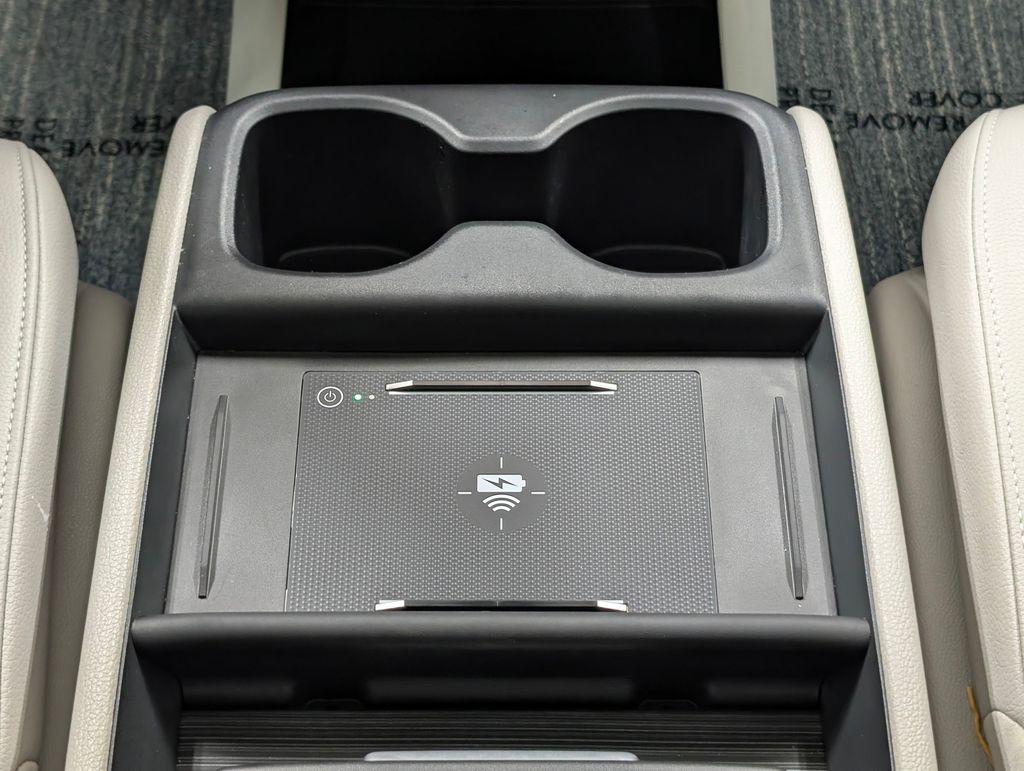Used 2025 Honda Odyssey - photo 7