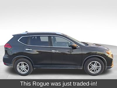 Used 2017 Nissan Rogue - photo 1