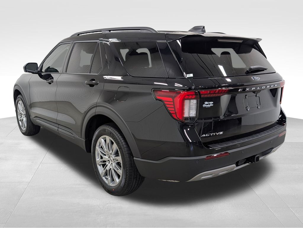 New 2026 Ford Explorer - photo 2
